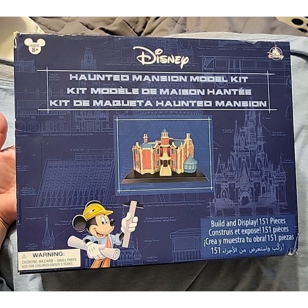 NEW Disney World Parks WDW Haunted Mansion Model Kit Build & Display 151 Pieces